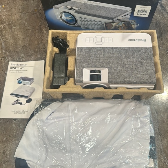 All-in-one home theater projector & screen - Picture 2 of 3